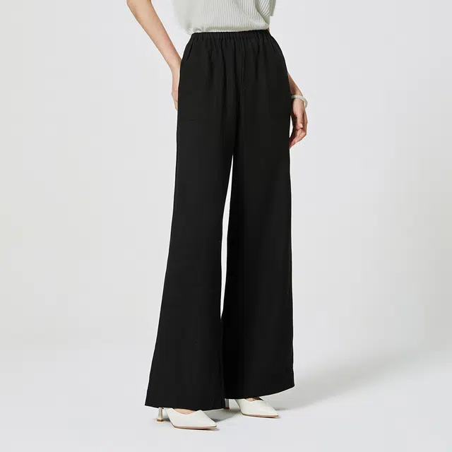 NINE WEST
