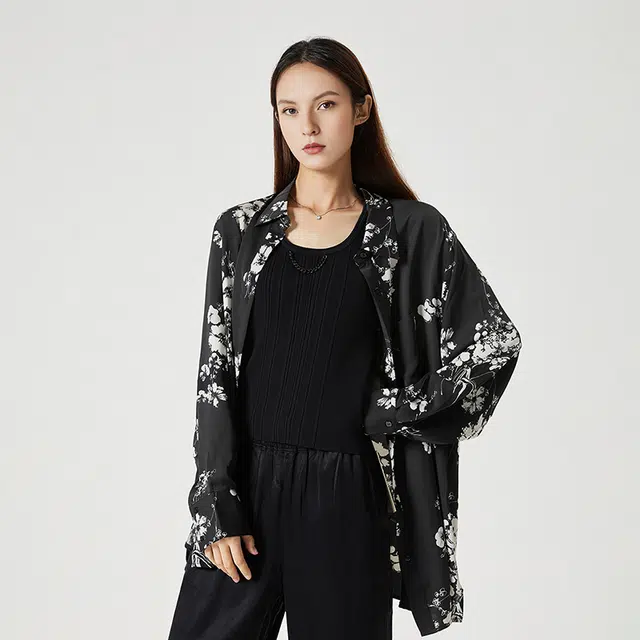 NINE WEST