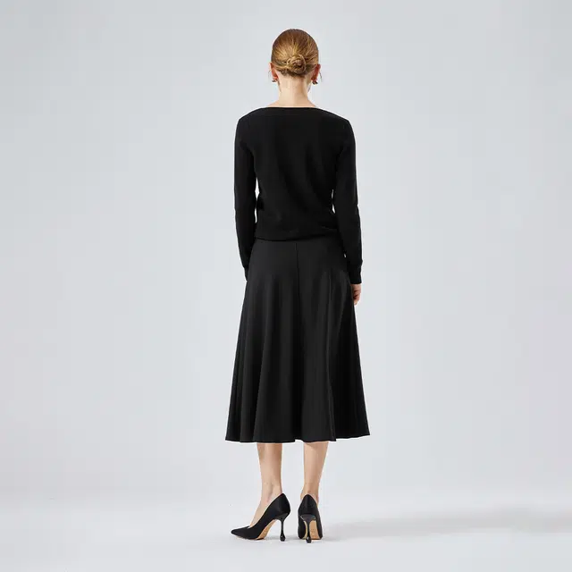 NINE WEST V