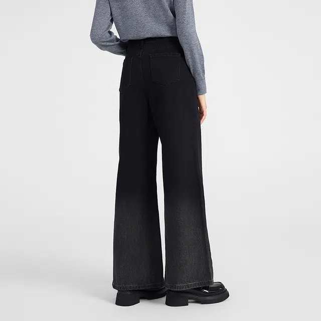 NINE WEST