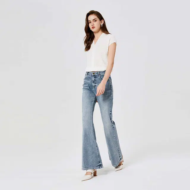 NINE WEST