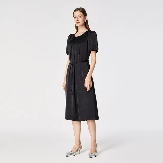 NINE WEST