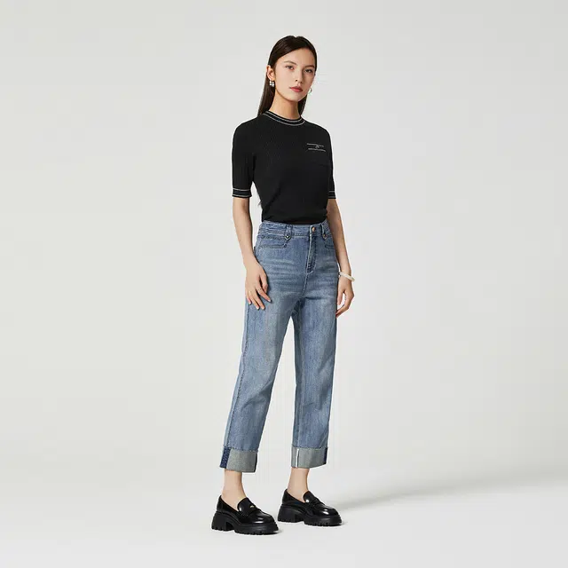 NINE WEST