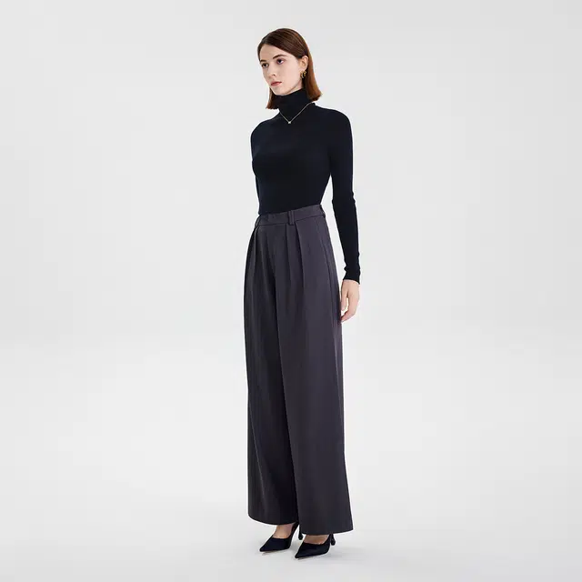 NINE WEST