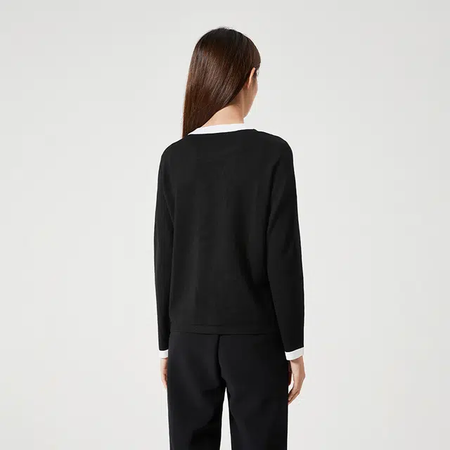 NINE WEST