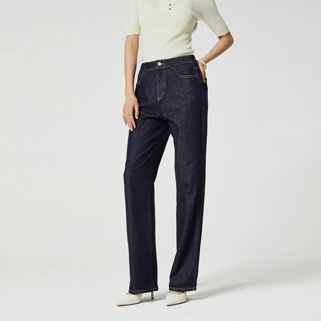 NINE WEST