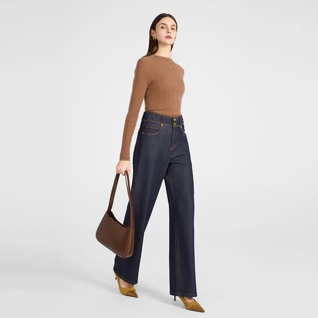 NINE WEST