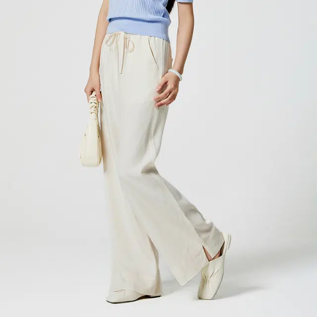 NINE WEST