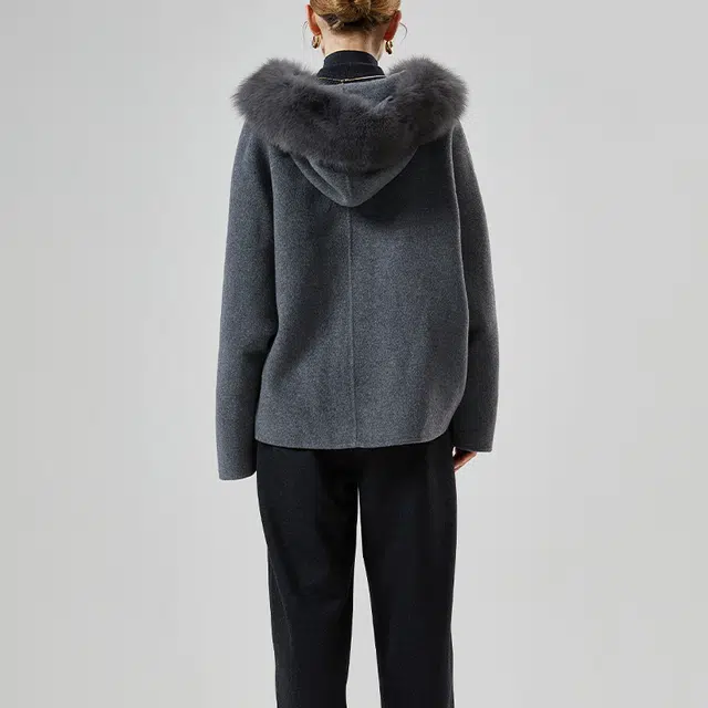 NINE WEST
