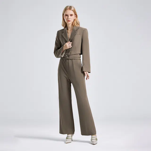 NINE WEST