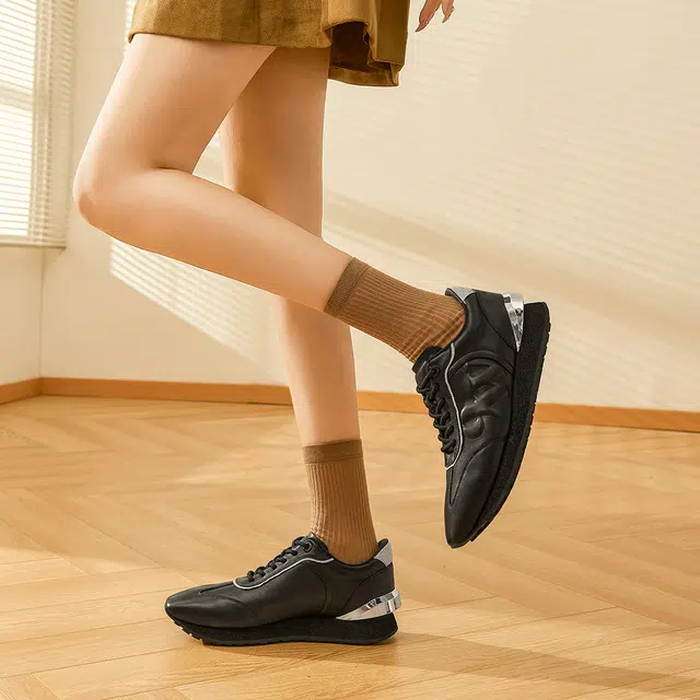 NINE WEST T