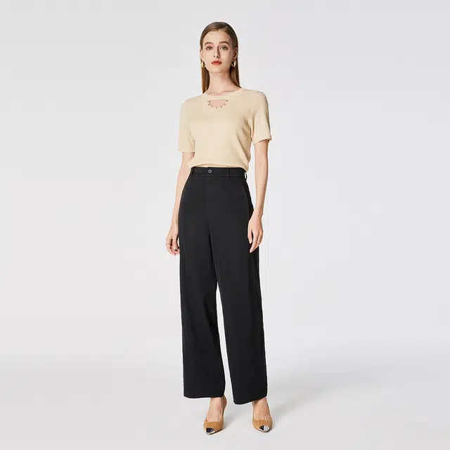 NINE WEST T