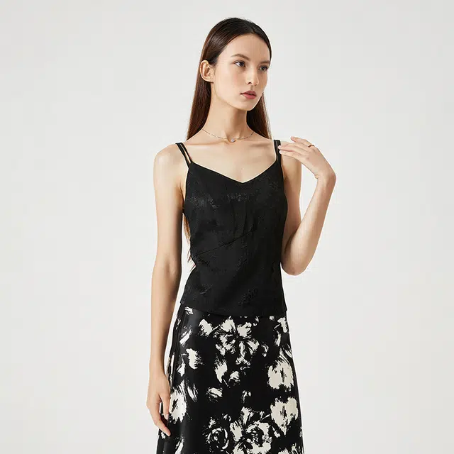 NINE WEST
