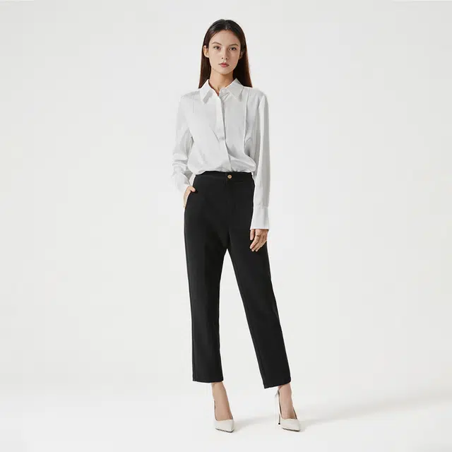 NINE WEST