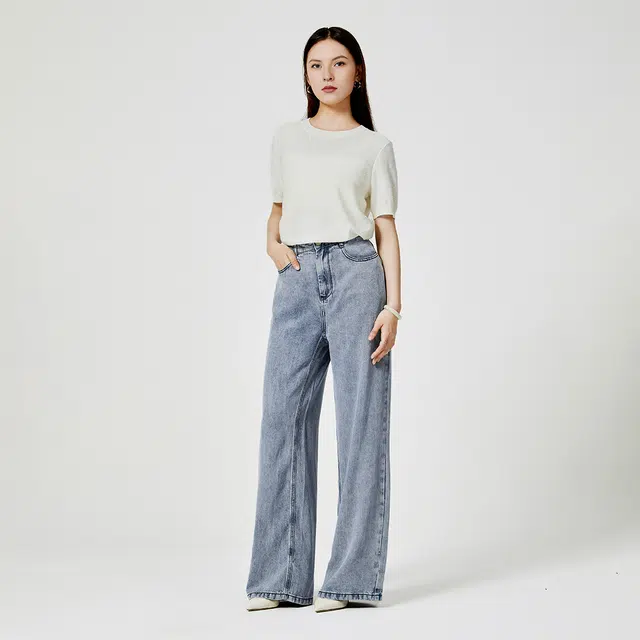 NINE WEST