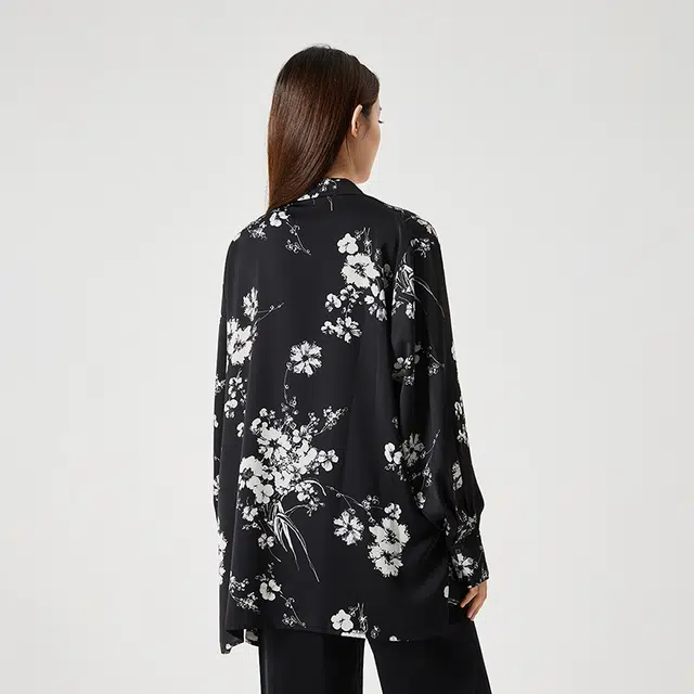 NINE WEST