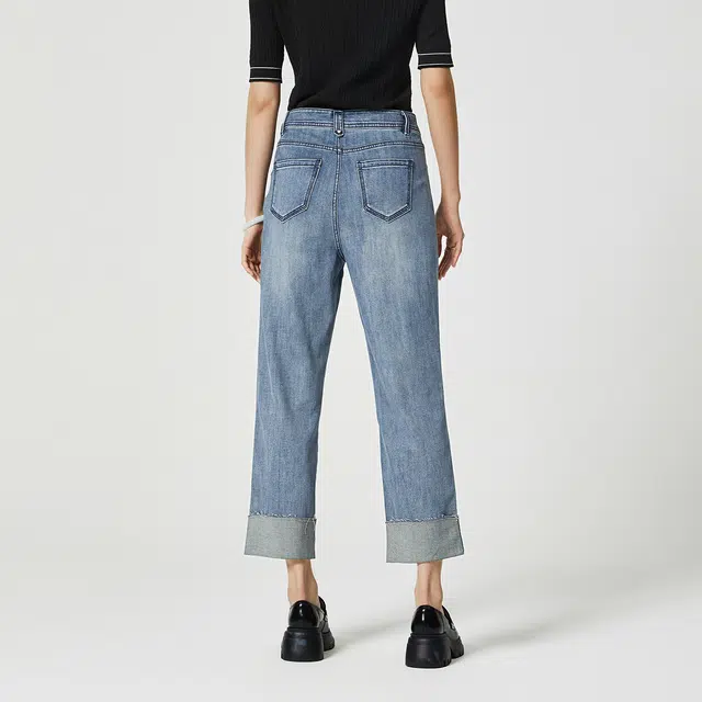 NINE WEST