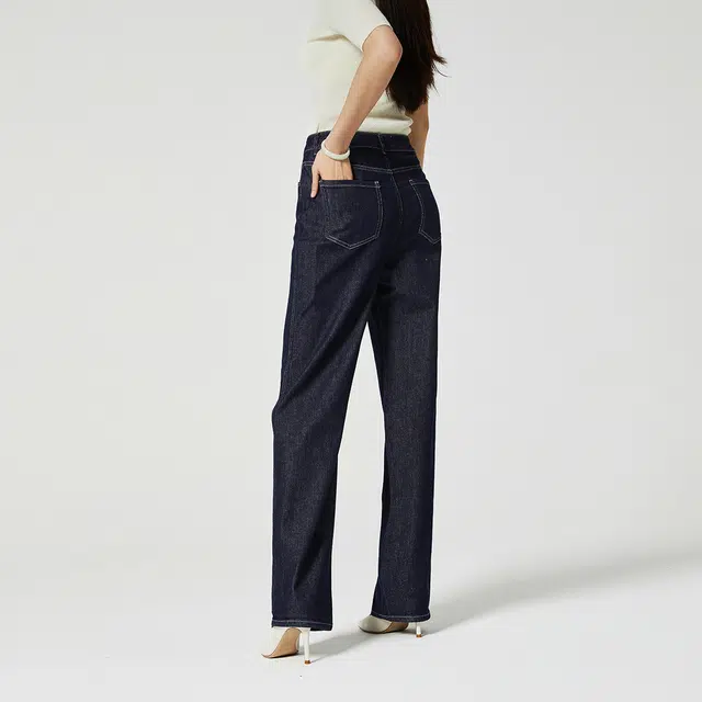 NINE WEST