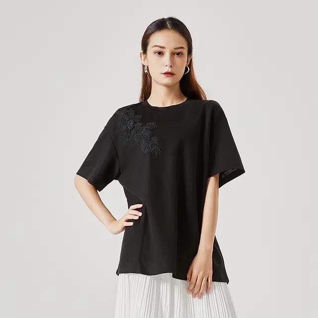 NINE WEST T