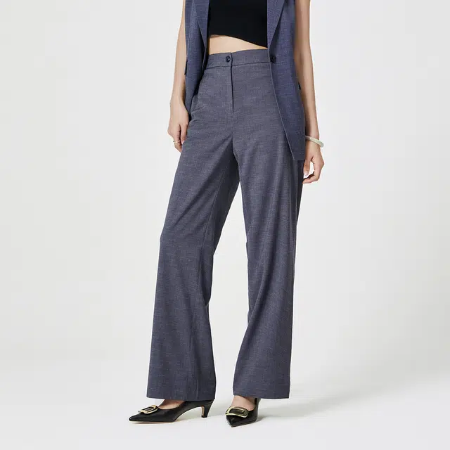 NINE WEST