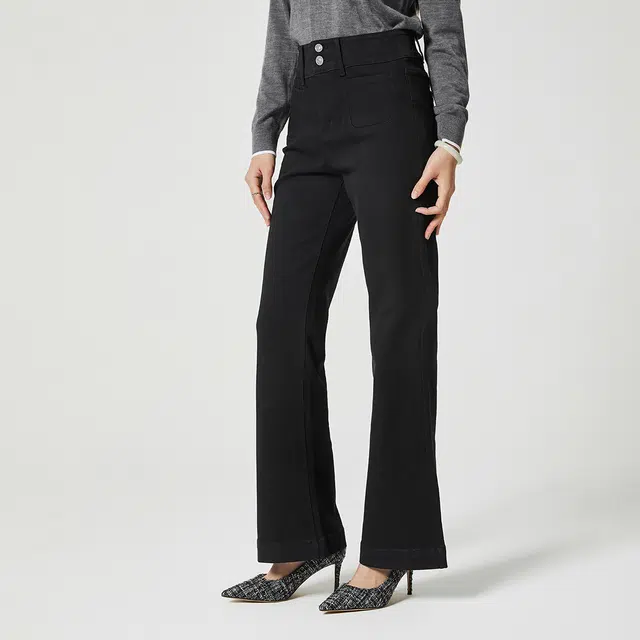 NINE WEST