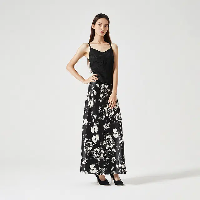NINE WEST