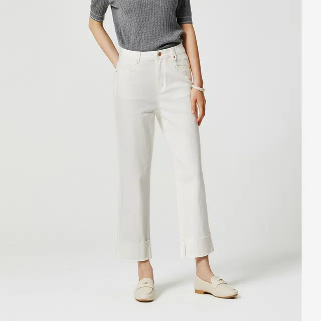 NINE WEST