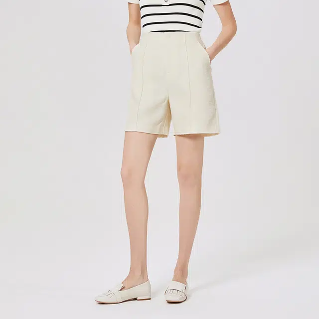 NINE WEST