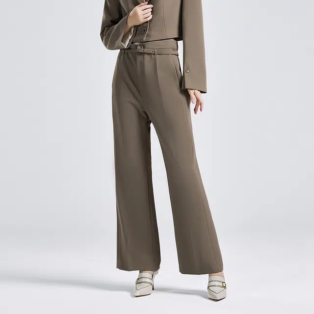 NINE WEST