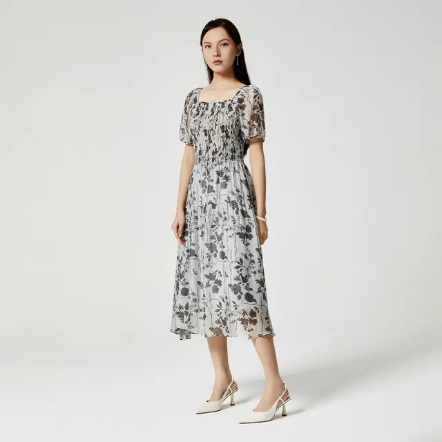 NINE WEST