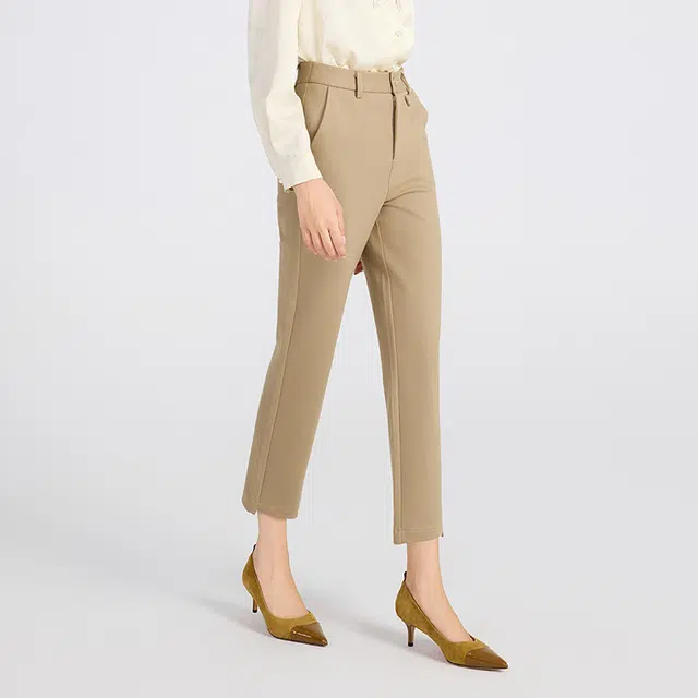 NINE WEST