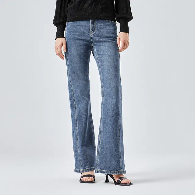 NINE WEST