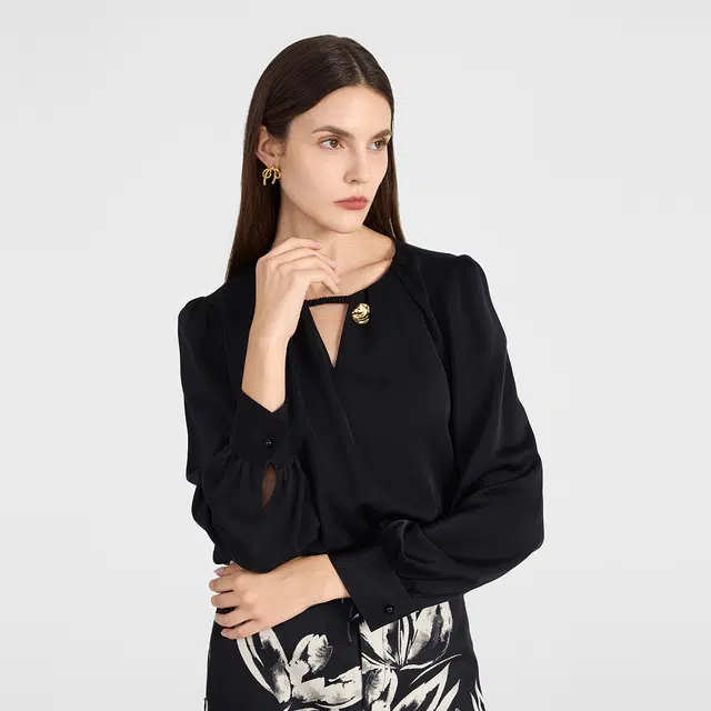 NINE WEST