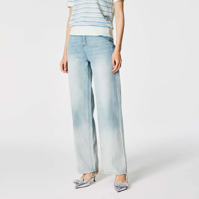 NINE WEST