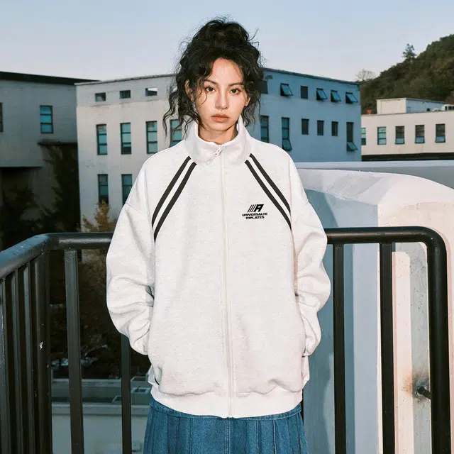 物质公式 美式高街复古休闲简约撞色条纹线条品牌字母印花设计感立领宽松百搭纯色基础款潮流时尚日常通勤舒适亲肤透气长袖卫衣 男女同款