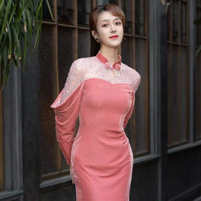 四美子 复古国风网纱拼接修身丝绒连衣裙 女款
