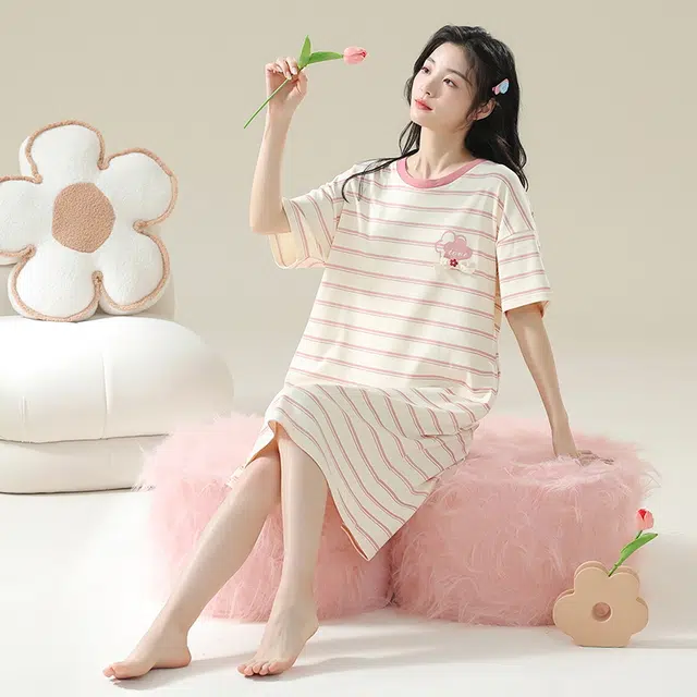 睦隆世家 舒适透气可爱卡通熊猫圆领短袖睡裙 女款