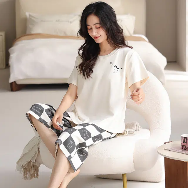 睦隆世家 带胸垫短袖七分裤薄款休闲家居服睡衣套装 女款