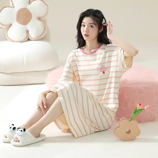 睦隆世家 舒适透气可爱卡通熊猫圆领短袖睡裙 女款