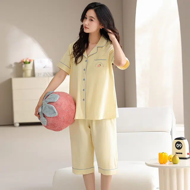 睦隆世家 带胸垫短袖七分裤薄款休闲可外穿家居服睡衣套装 女款