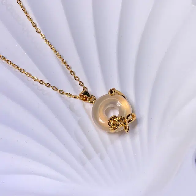 彗时 【爱在夕七】玫瑰花语的故事 网红爆款恋爱告白轻奢平安扣女朋友国风纳福新中式送福气素链百搭锁骨链 玉髓 玉石项链 女款