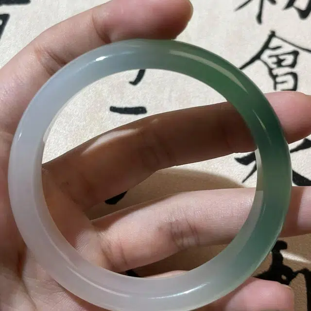 彗时 冰飘玉石半山水玉髓 白月光新中式高冰透底半白半绿青山黛国潮风古风汉服镯子 贵妃冰美人竹翠清新雅致桃春彩手镯女款