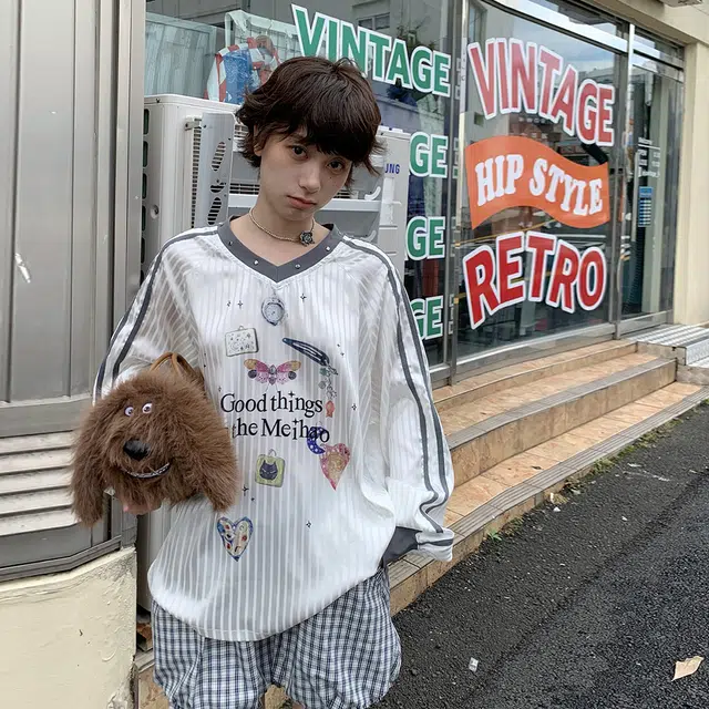 花蔓色 美式时尚休闲印花球衣可爱卡通长袖拼接插肩宽松卫衣 女款 白色 精美礼盒装