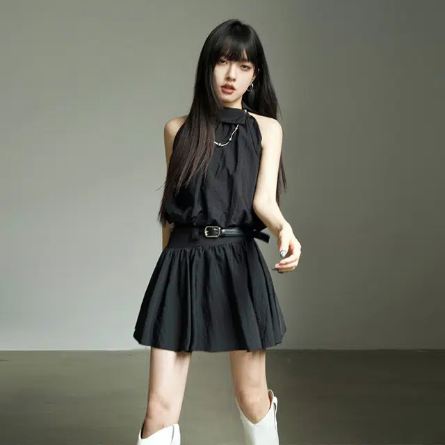 依钗 辣妹时尚无袖露肩花苞挂脖上衣吊带背心短款半身裙两件套【月光沙烁】裙装套装 女款