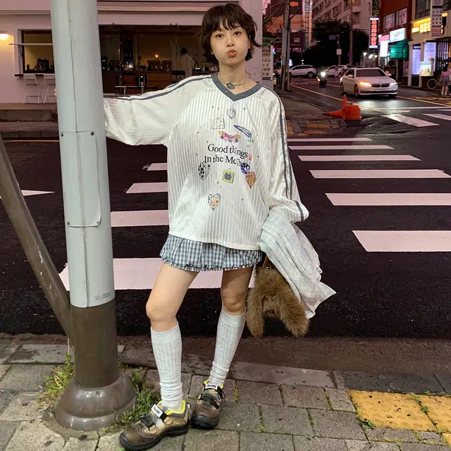 花蔓色 美式时尚休闲印花球衣可爱卡通长袖拼接插肩宽松卫衣 女款 白色 精美礼盒装