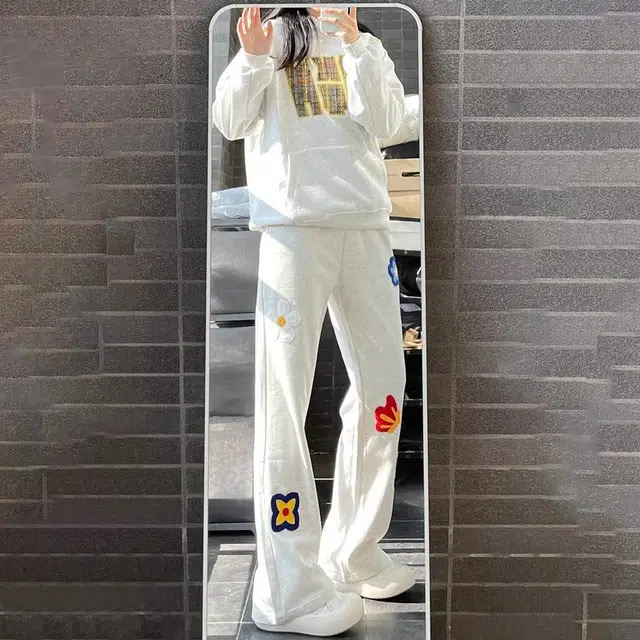 悍戈 花卉元素融合美式风格的舒适日常出行运动直筒裤休闲裤 男女同款