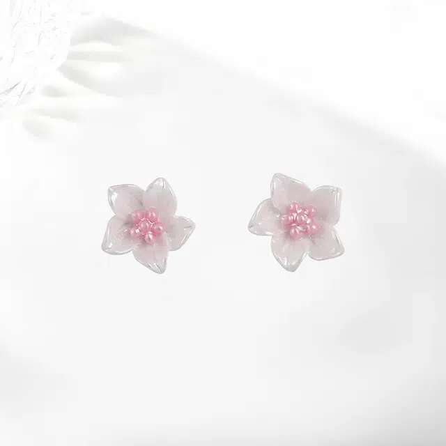 饰伴 微瓣絮语耳饰小众独特 气质优雅 精致优雅可爱 小众设计日常百搭 时尚简约 #好运 合金 耳钉 女款