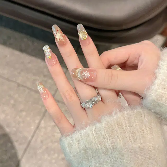 韵月乔 卡通可爱雪花烟花  穿戴甲 中梯温柔渐变 爆闪