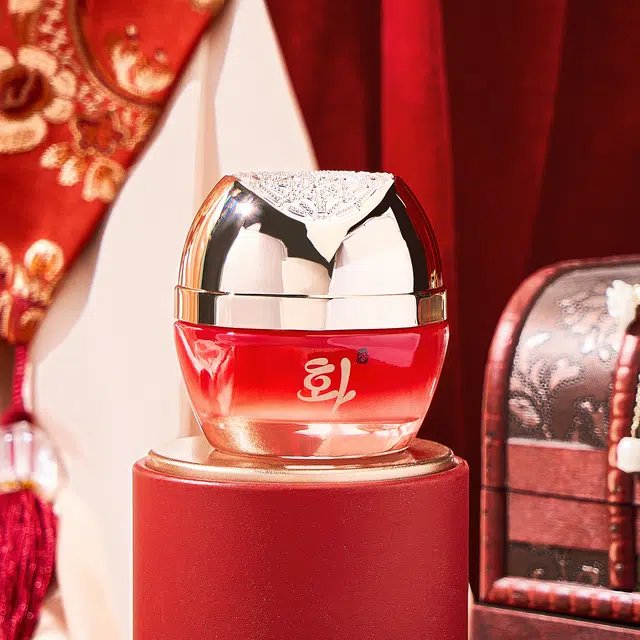 故事与她 保湿滋润白松露莹润嫩肤七件套护肤品套装套盒 保湿滋润