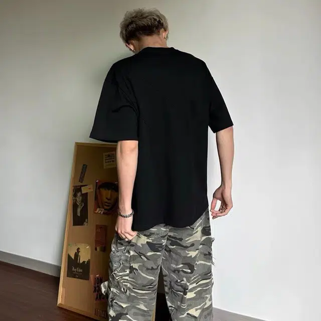PAINT STAIN T